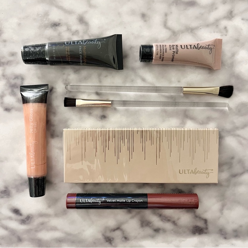 Ulta Beauty 7 Piece Makeup Set - New - Eyeshadow, Primer, Lip Gloss, Brushes